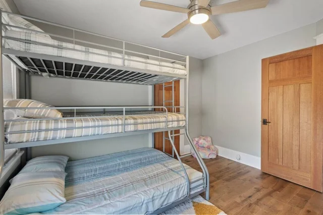 Bedroom 5 image 1