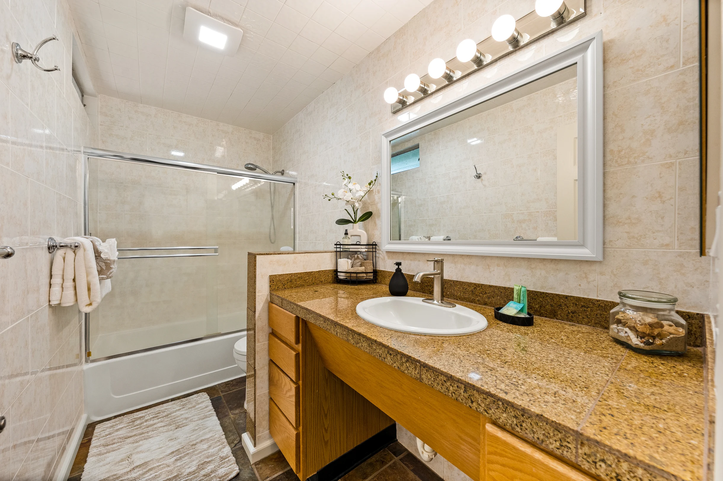 Home in Princeville property photo 4