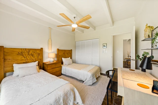 Bedroom 1 image 1