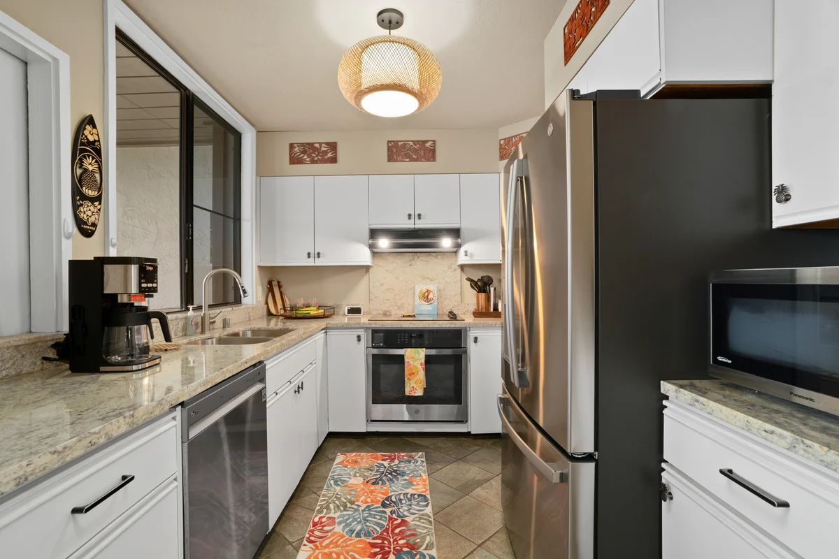 B2 Poipu Makai Oceanview Retreat, AC & Whales property photo 2
