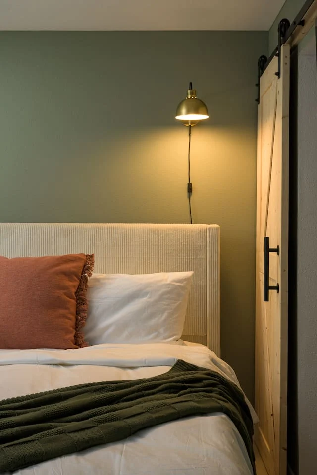 BEDROOM image 1