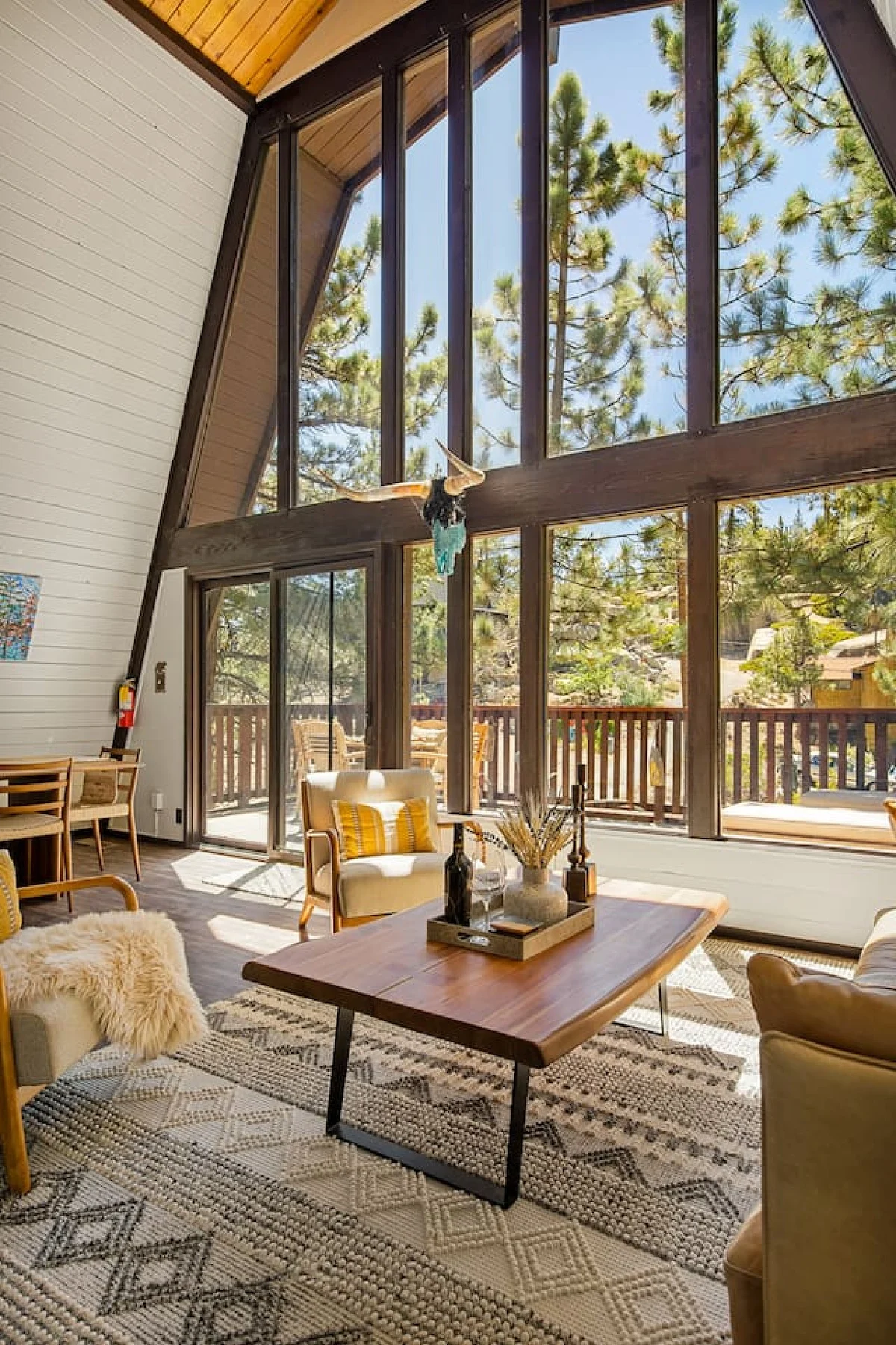 *NEW* Larks Modern Nest | Near Lake, Spa & Arcade #119