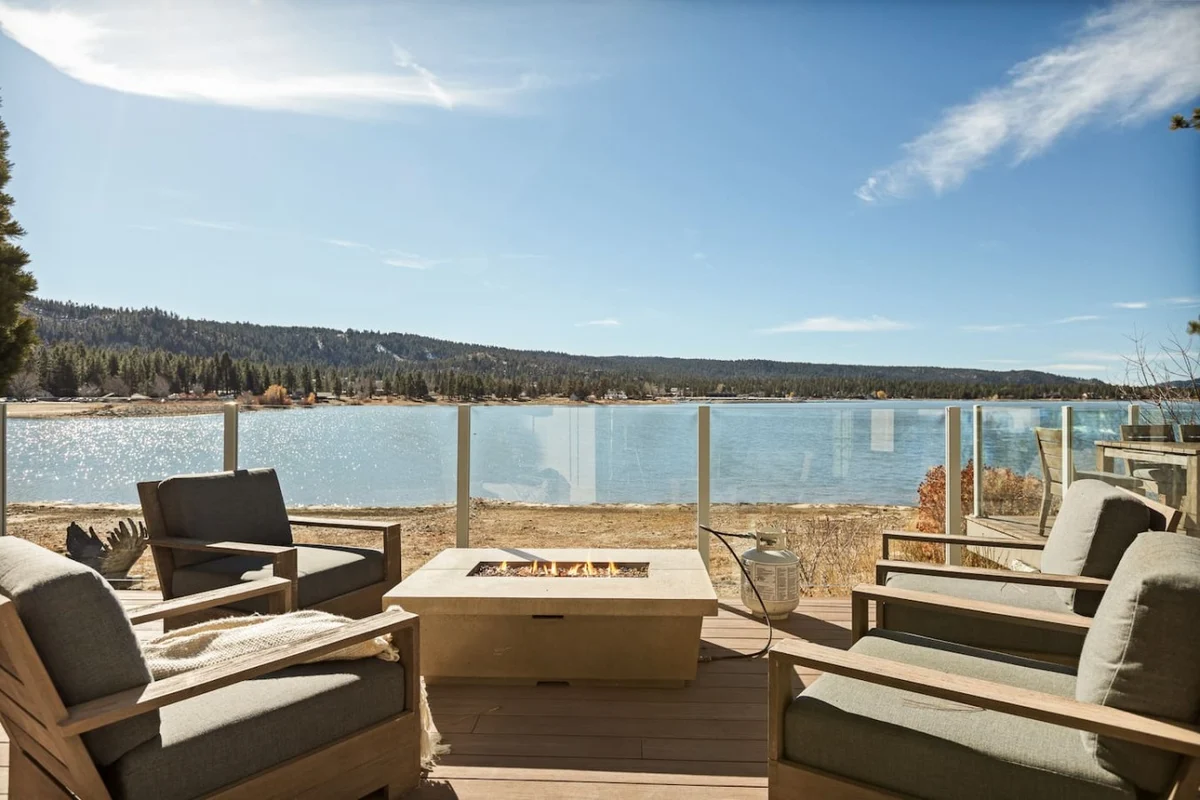Whimsy by the Water Lakefront Cabin & Hot Tub #153
