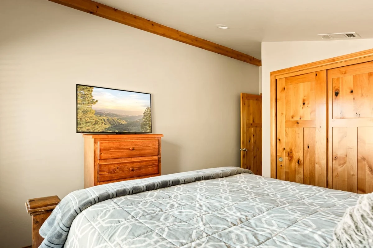 Prime Lakeside Paradise Escape & SPA #110
