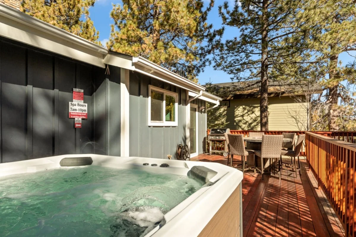 Prime Lakeside Paradise Escape & SPA #104