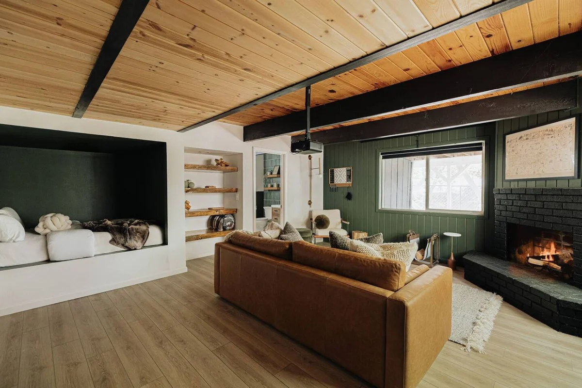 Rockspray Designer Retreat| Deck, Arcade Games, AC #123