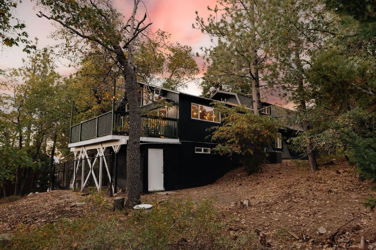 Rockspray Designer Retreat| Deck, Arcade Games, AC #119