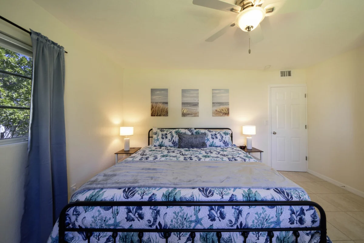 Home in Fort Myers property photo 3