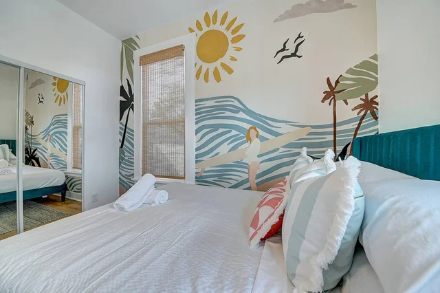BEDROOM image 1