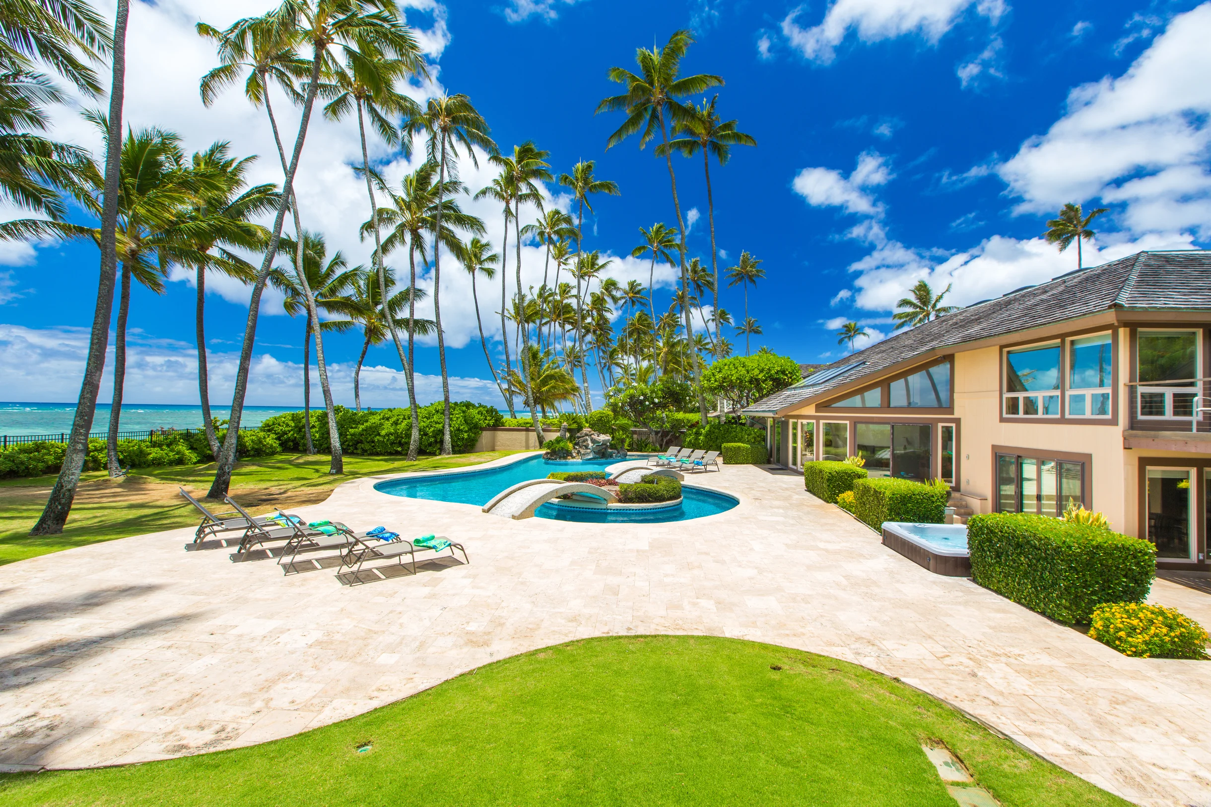 Property in Honolulu property photo 1