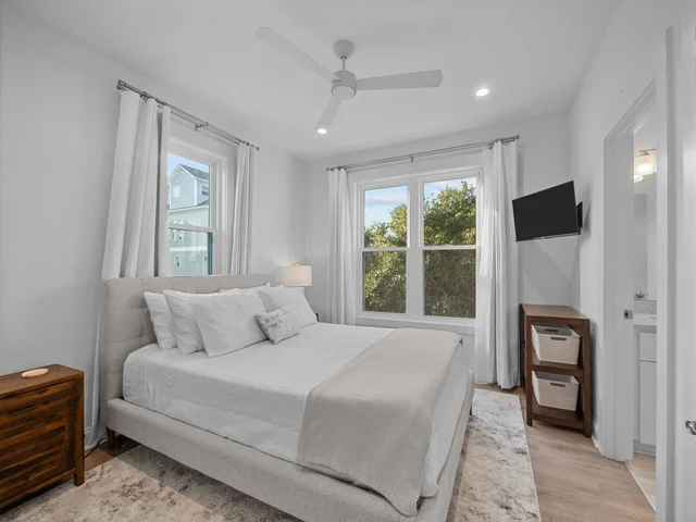BEDROOM image 1
