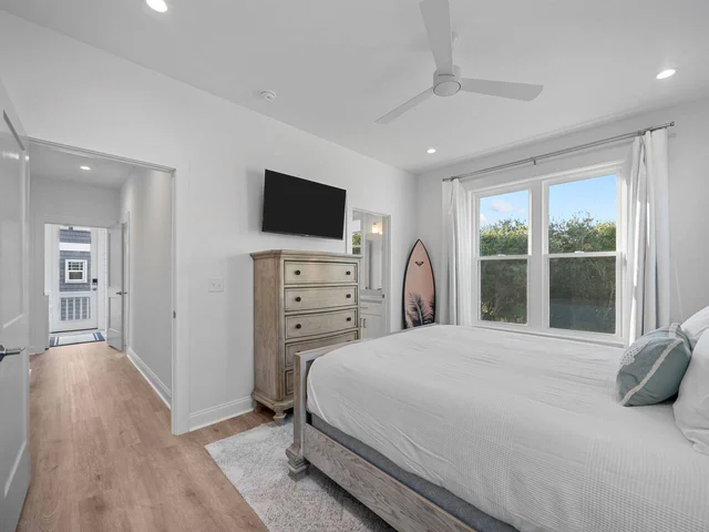 BEDROOM image 1