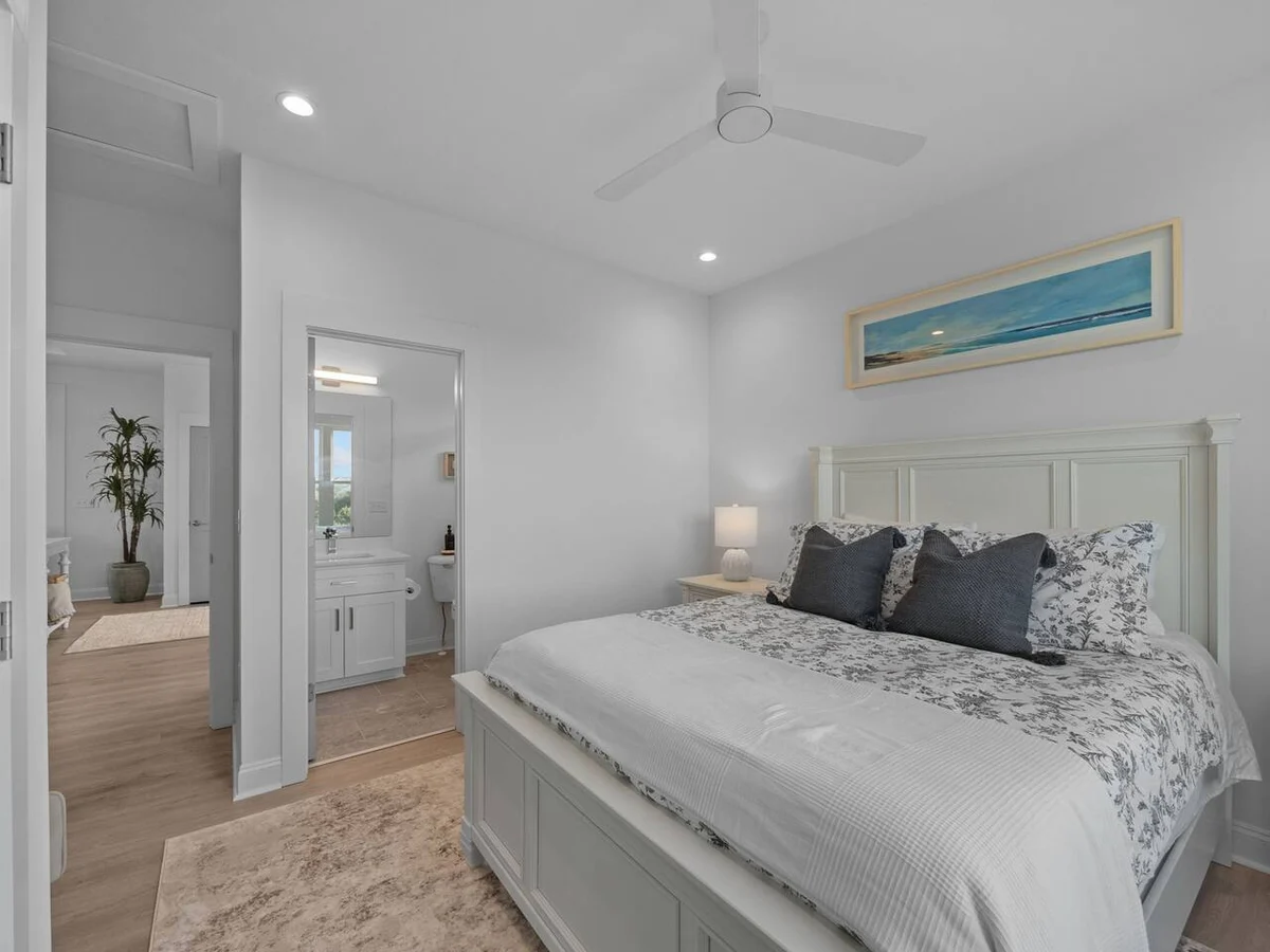Luxe 4Bed Retreat w/ocean views & pvt beach access #29