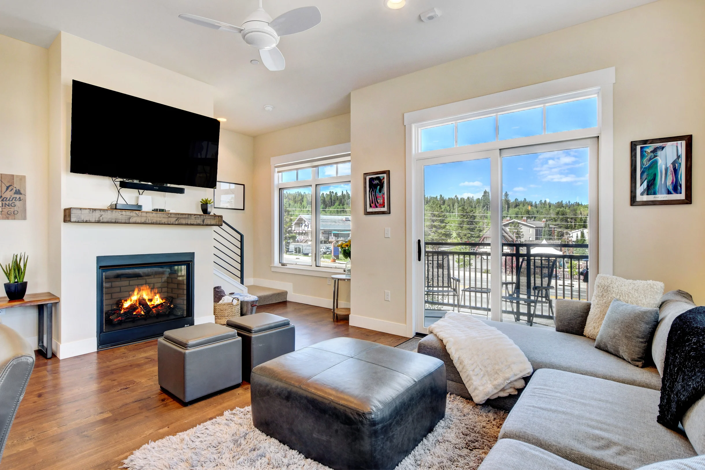 Hideaway Station Corner Loft 2 #11