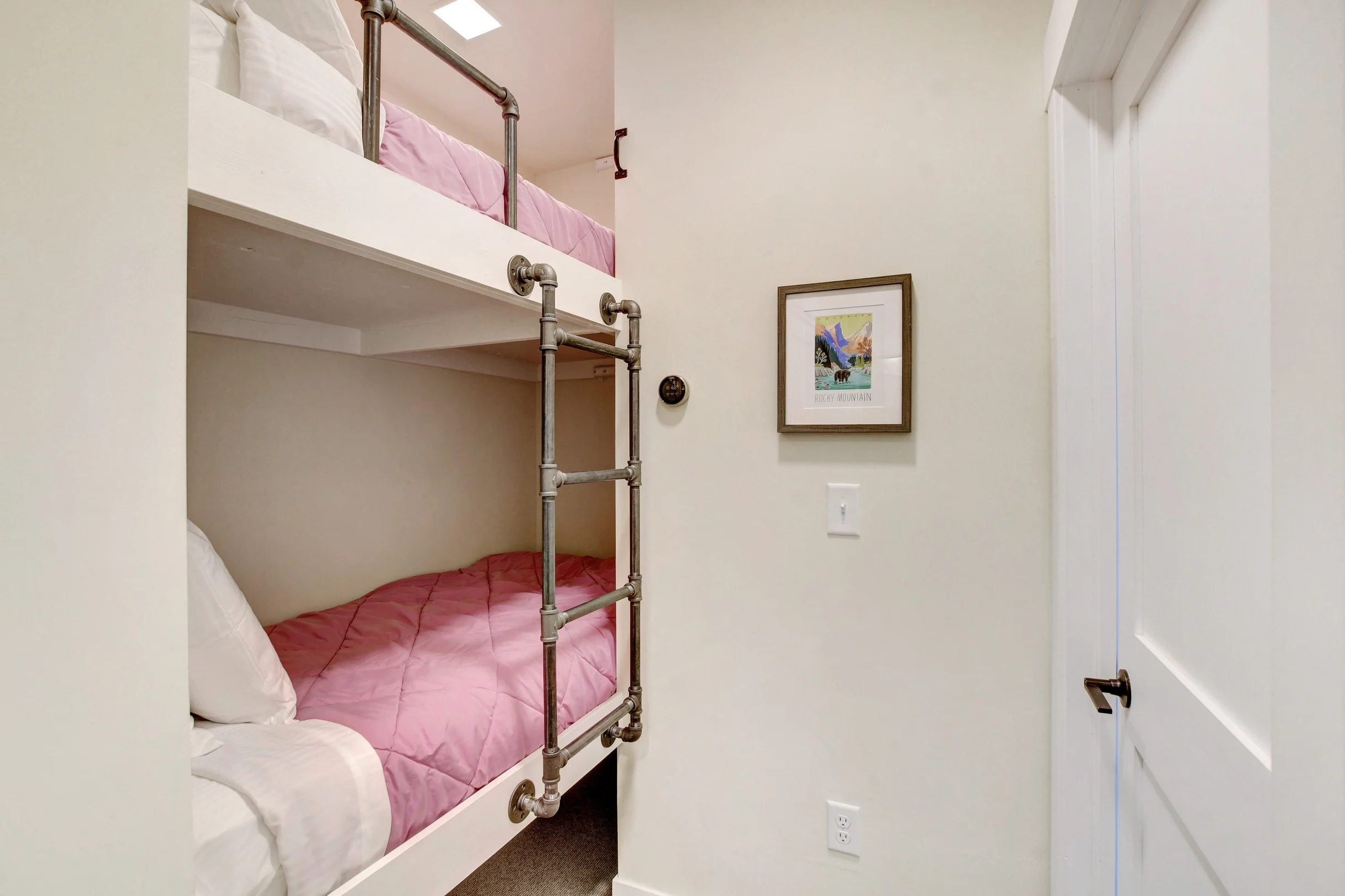 Hideaway Station Corner Loft 2 #17