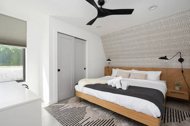 BEDROOM image 1