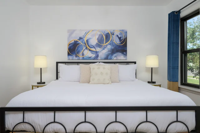 Bedroom 1 image 1
