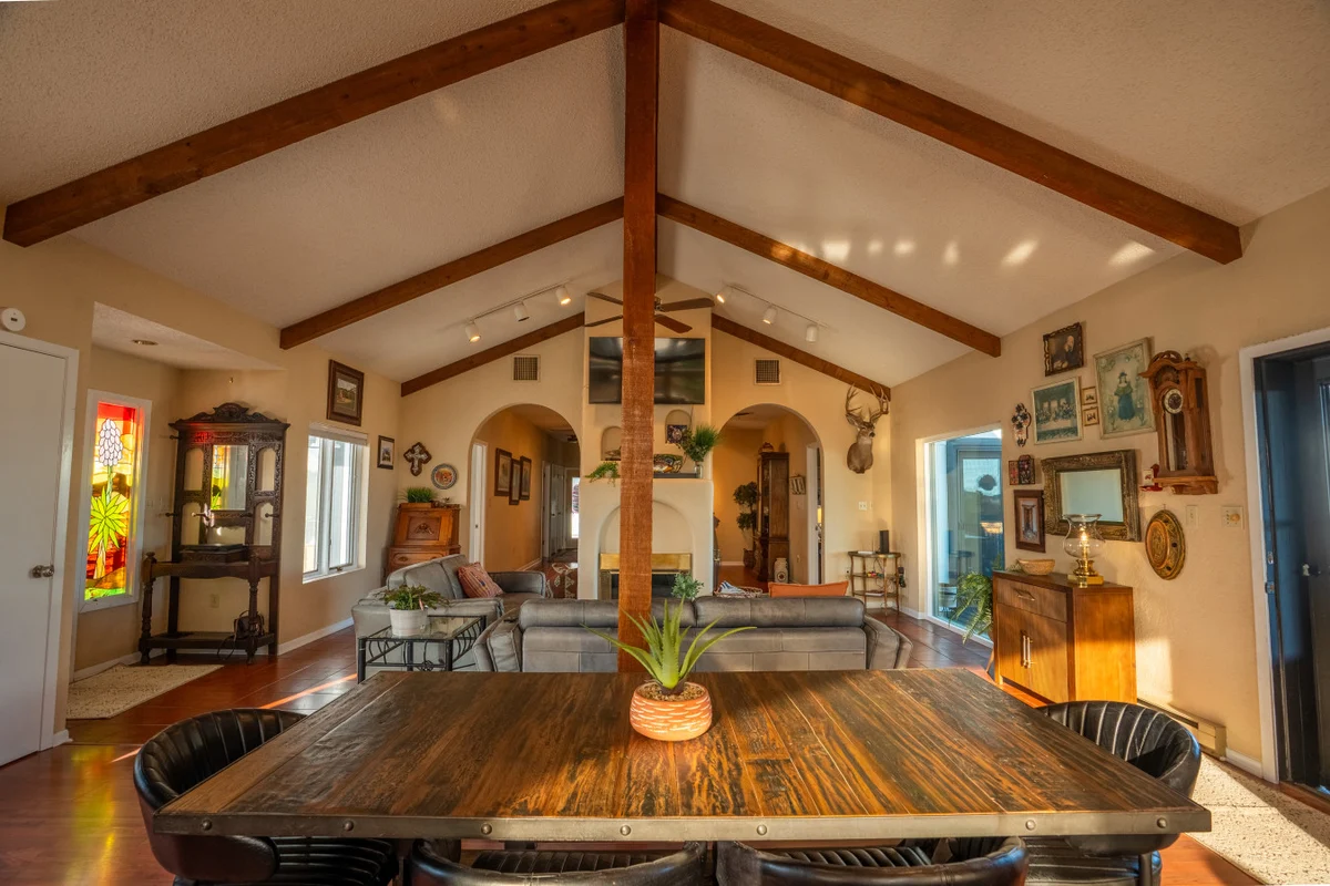 Home in Alpine property photo 4
