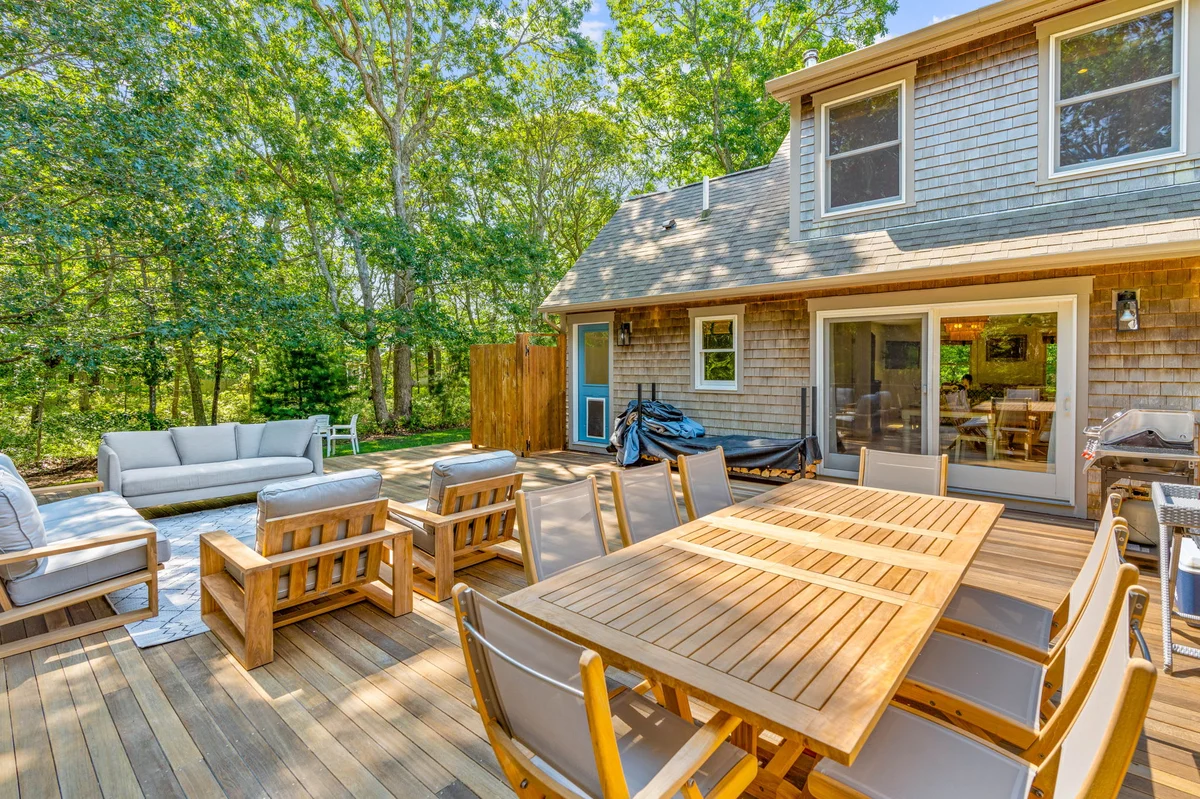 Home in Tisbury property photo 3