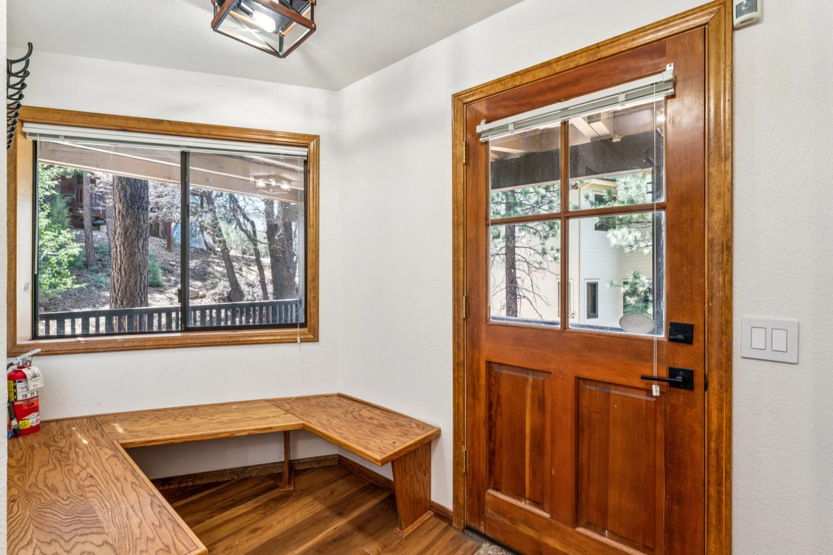 Fully Remodeled * Spacious * Slope Views * Wet bar #5