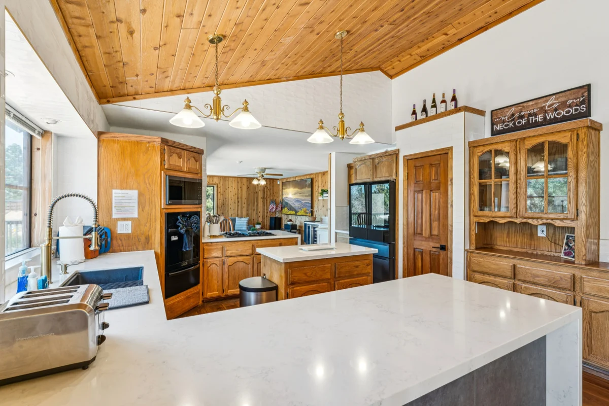 Fully Remodeled * Spacious * Slope Views * Wet bar #11