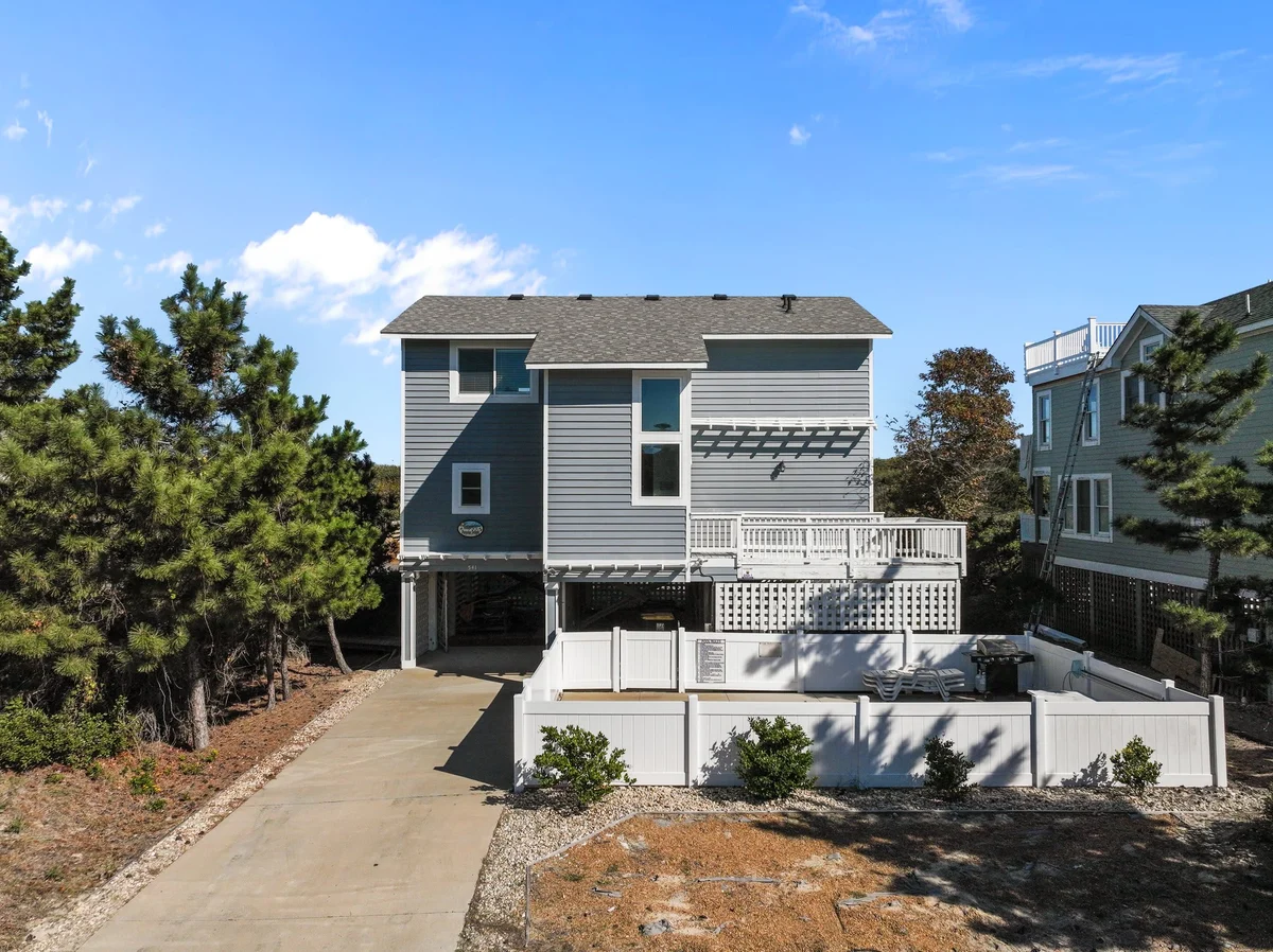 Home in Corolla property photo 2