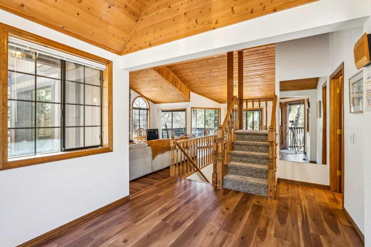 Fully Remodeled * Spacious * Slope Views * Wet bar #24