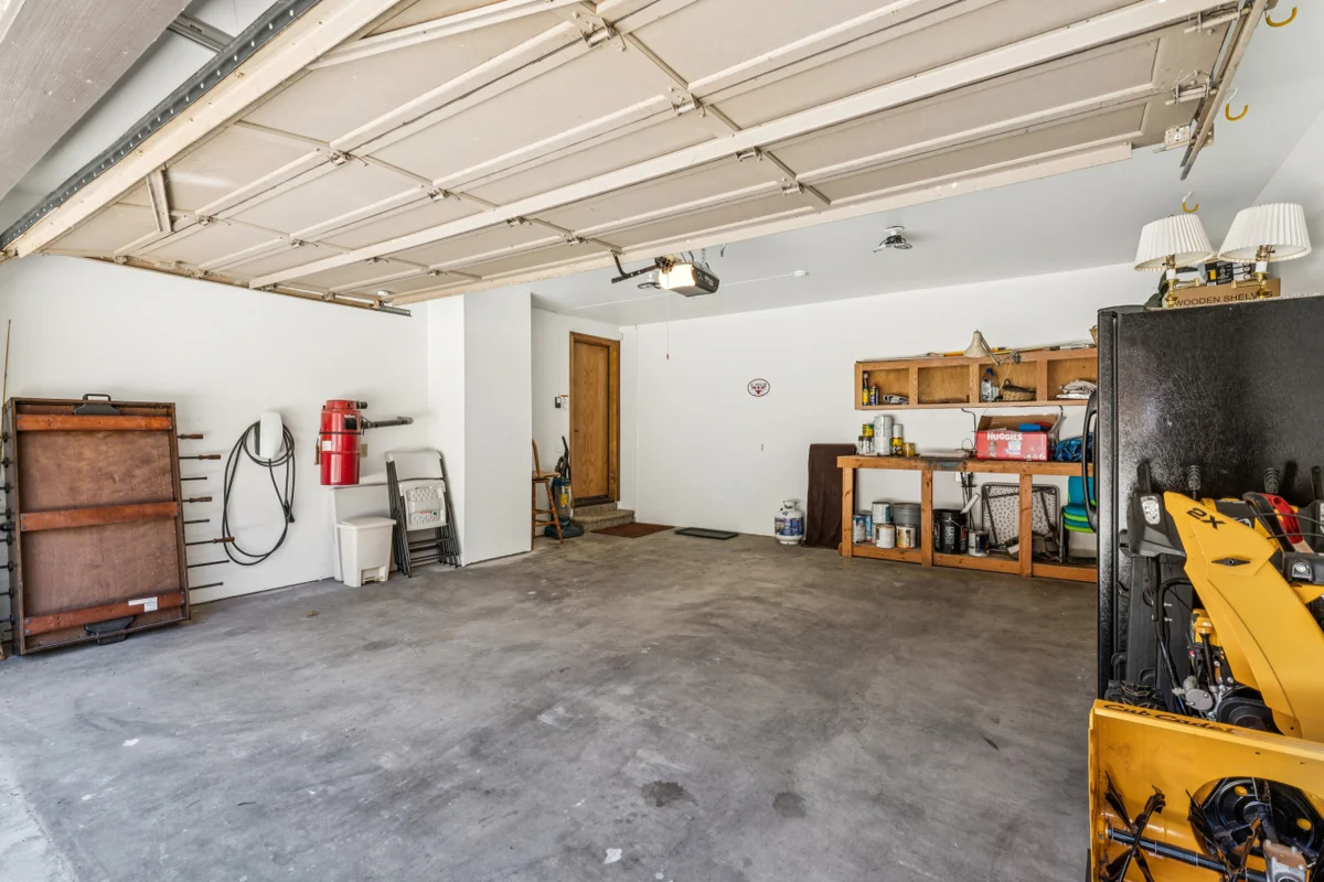 Fully Remodeled * Spacious * Slope Views * Wet bar #70