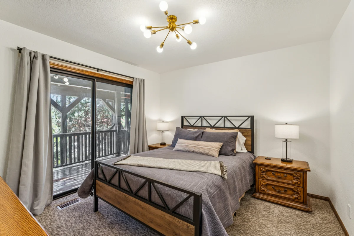 Fully Remodeled * Spacious * Slope Views * Wet bar #30