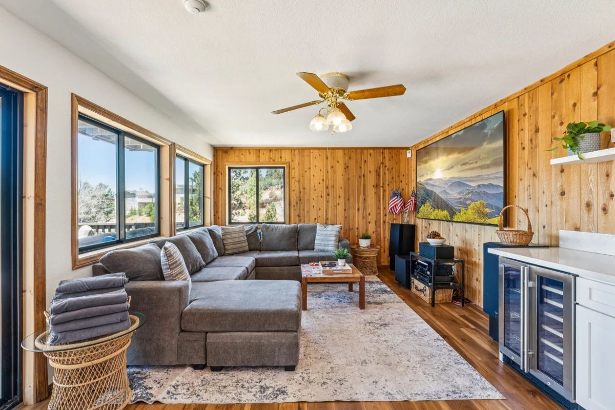 Fully Remodeled * Spacious * Slope Views * Wet bar #57