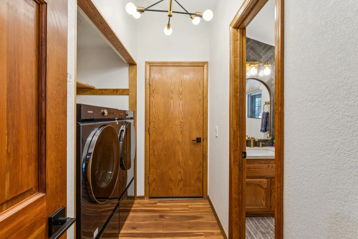 Fully Remodeled * Spacious * Slope Views * Wet bar #67
