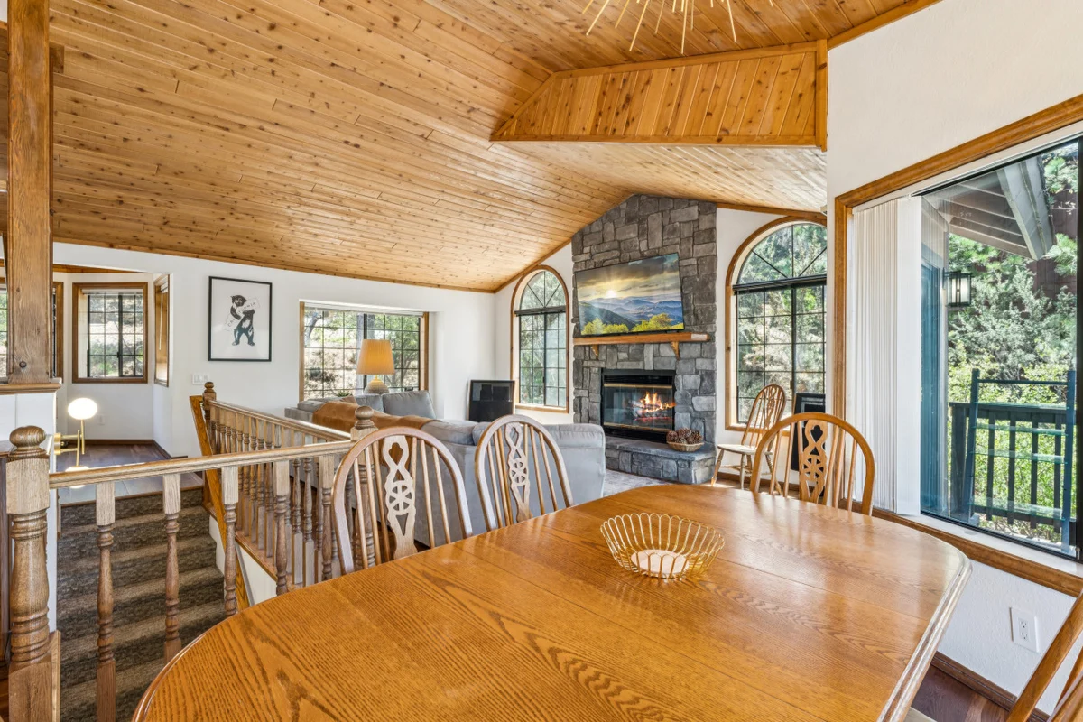 Fully Remodeled * Spacious * Slope Views * Wet bar #29