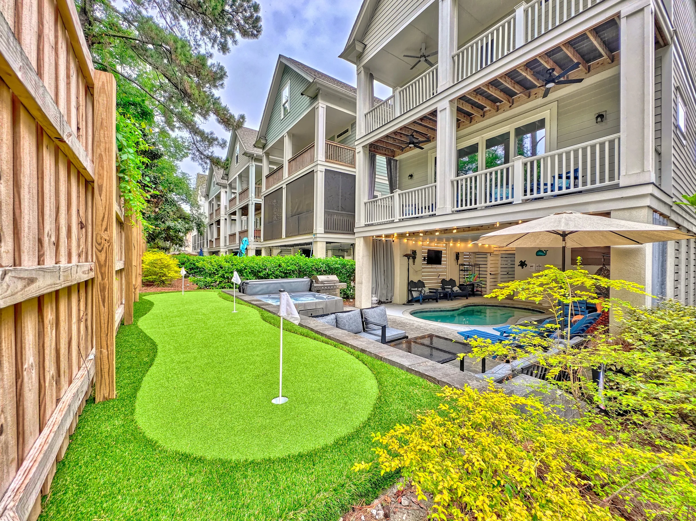 121 Sandcastle Court #77
