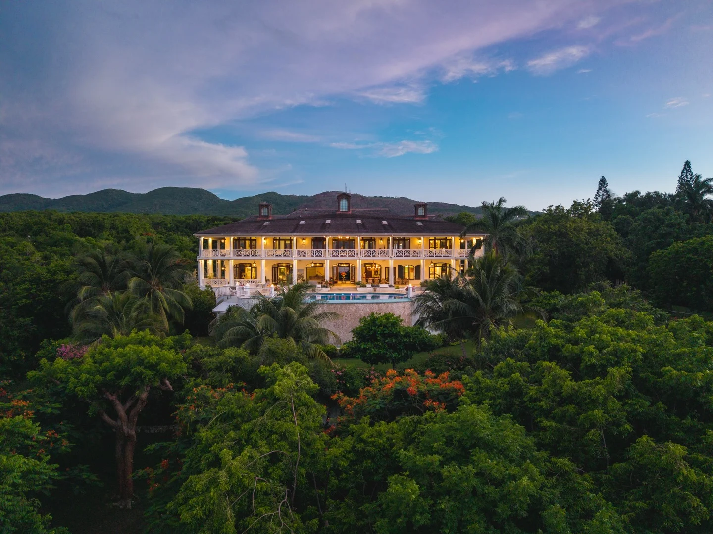 Flower Hill – 6 Bedroom Vacation Rental in Montego Bay, St. James