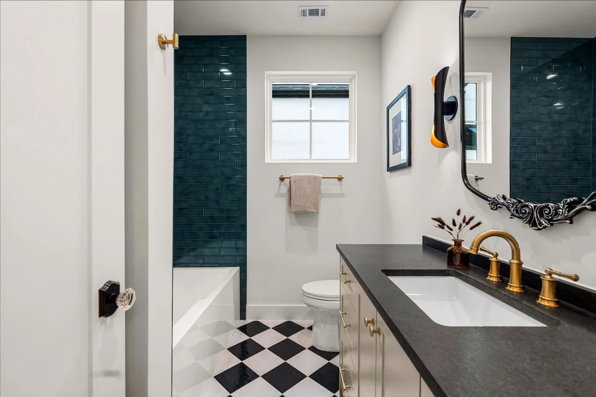 Rooftop DT Views • Heated Pool• Minigolf• Walkable #61