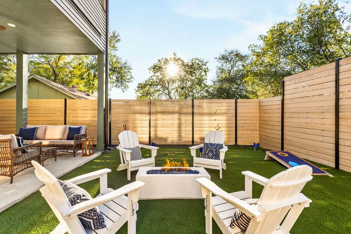Rooftop DT Views • Heated Pool• Minigolf• Walkable #84