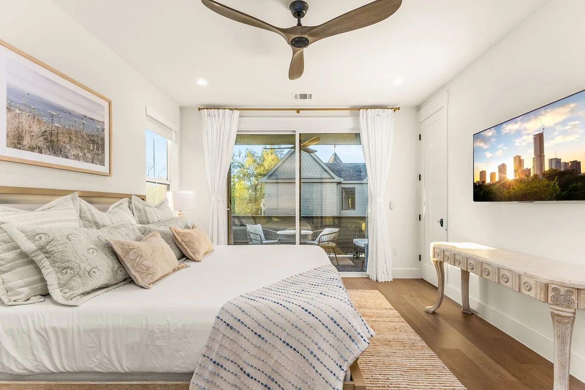 Rooftop DT Views • Heated Pool• Minigolf• Walkable #7
