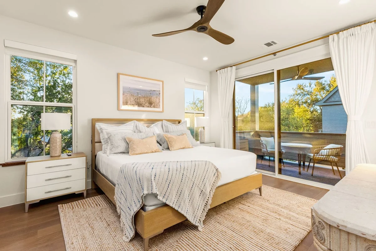 Rooftop DT Views • Heated Pool• Minigolf• Walkable #16