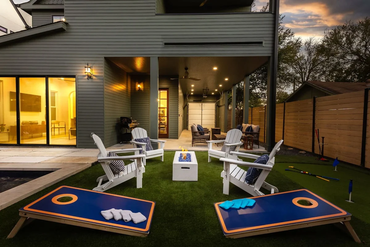 Rooftop DT Views • Heated Pool• Minigolf• Walkable #79