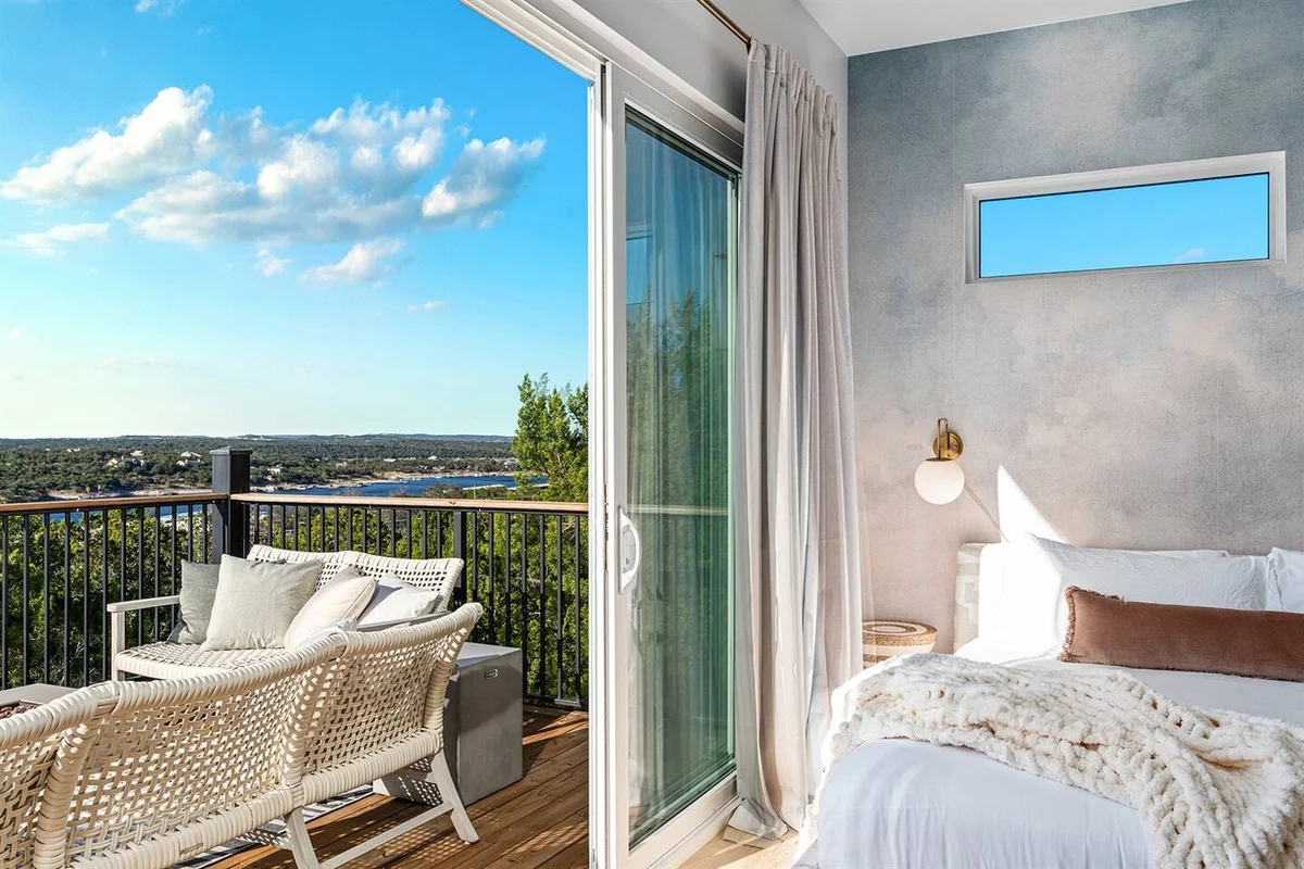 Panoramic Lake Views | Steps to Marina | Hot Tub #86
