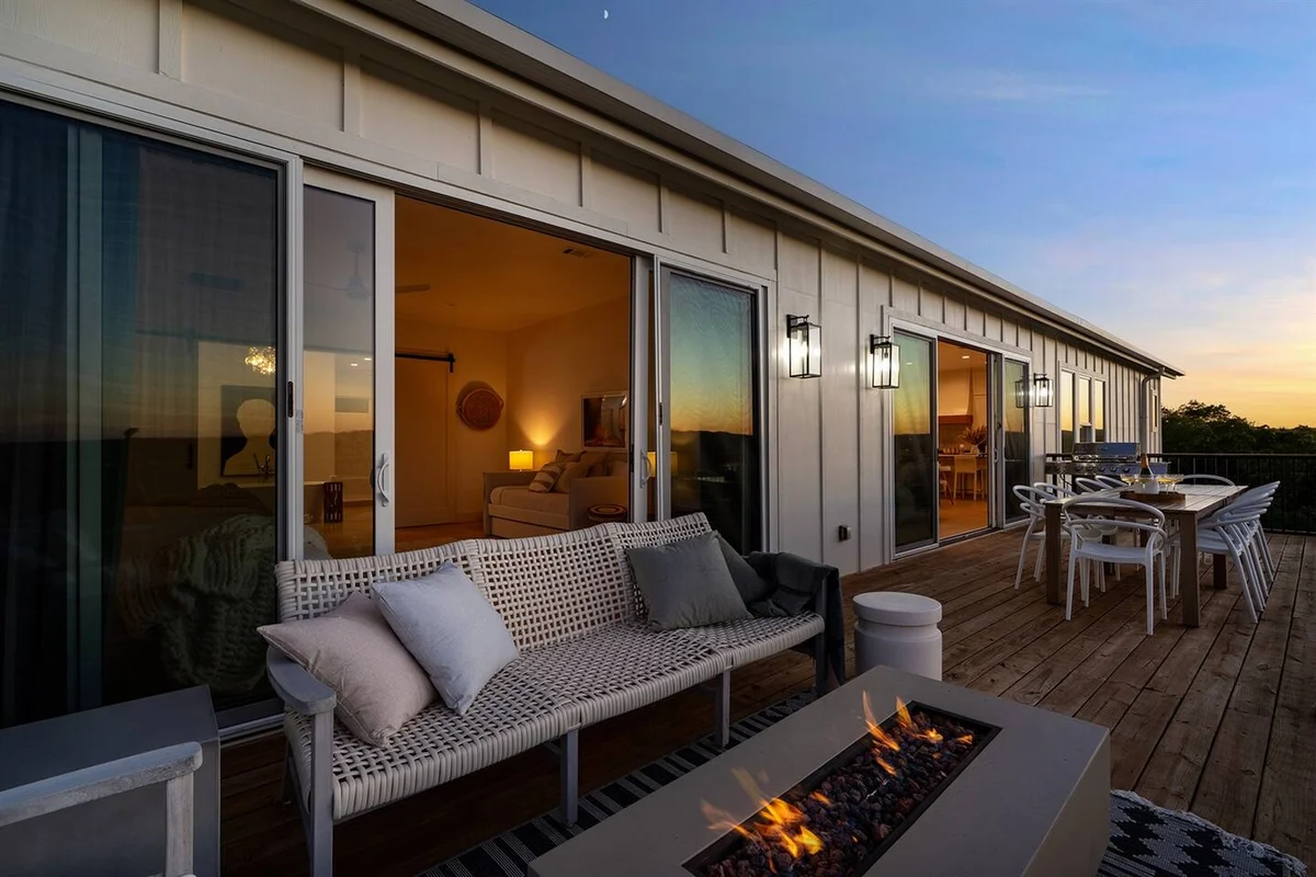 Panoramic Lake Views | Steps to Marina | Hot Tub #107