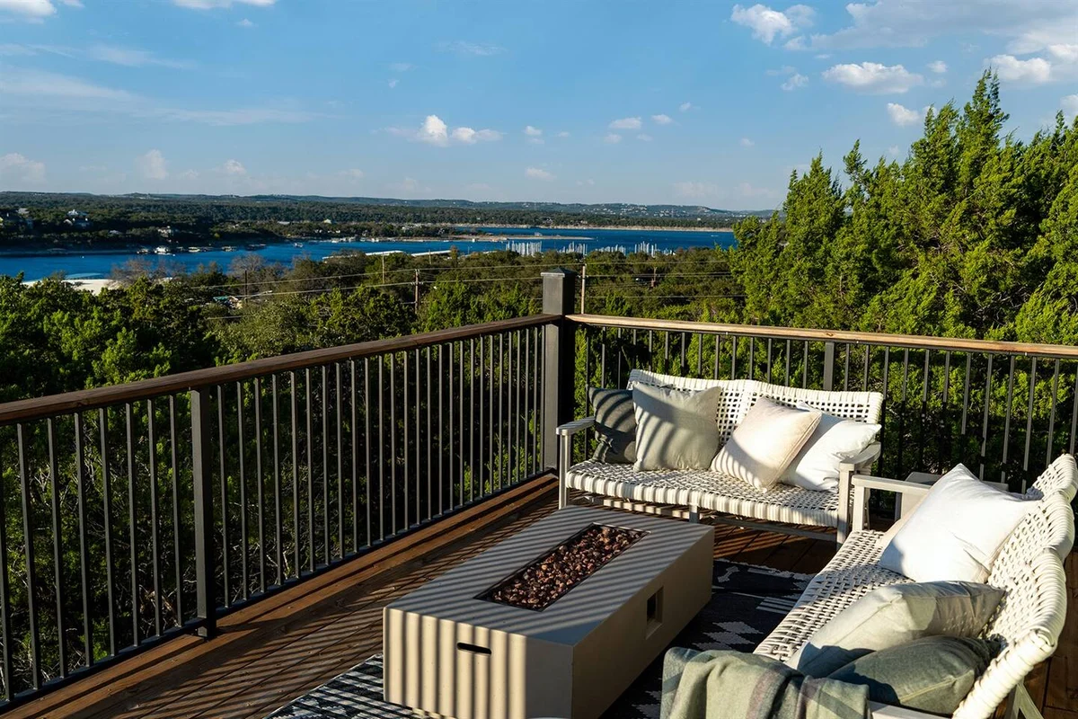 Panoramic Lake Views | Steps to Marina | Hot Tub #79