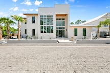 Private Heated Pool, Pet friendly, Bikes, LSV #222