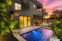 Rooftop DT Views • Heated Pool• Minigolf• Walkable #96