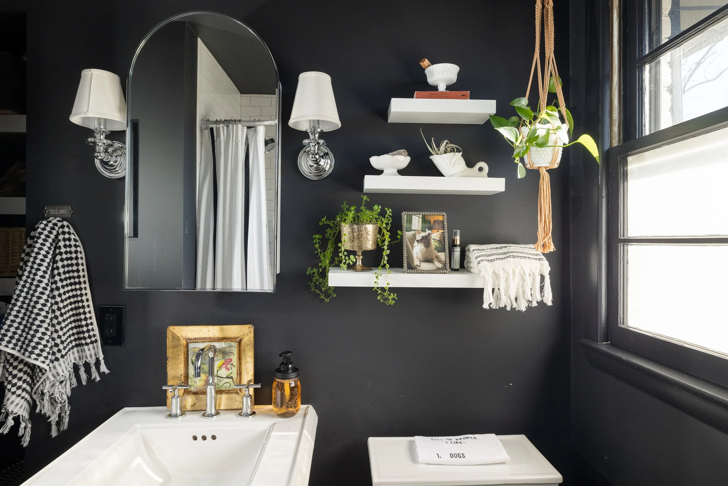 Blooming Bungalow #18
