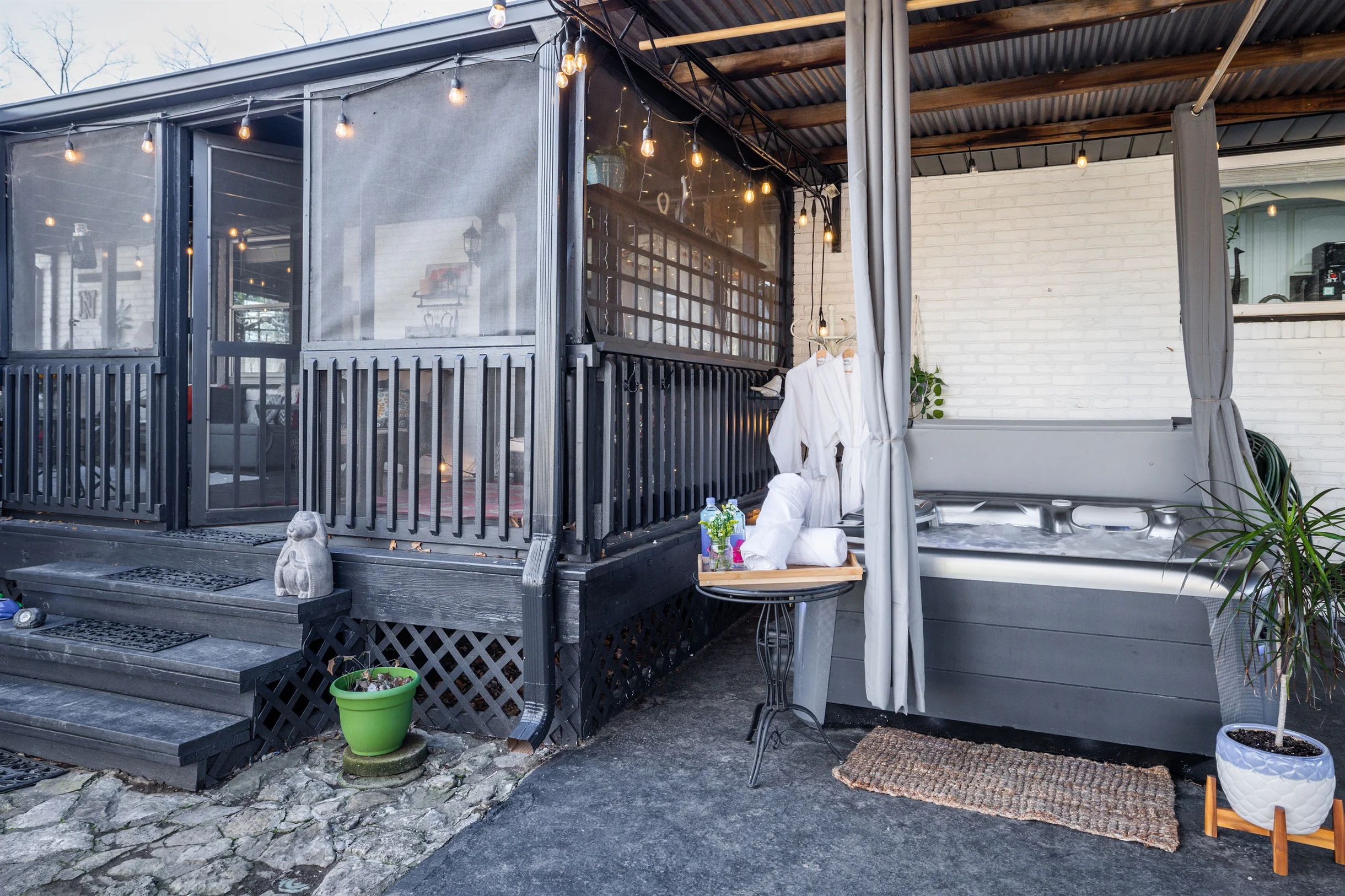 Blooming Bungalow #13