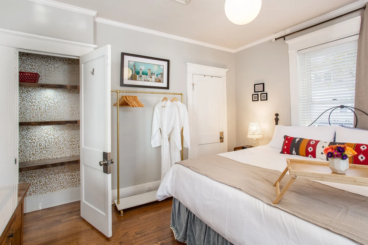 Bedroom 1 image 1