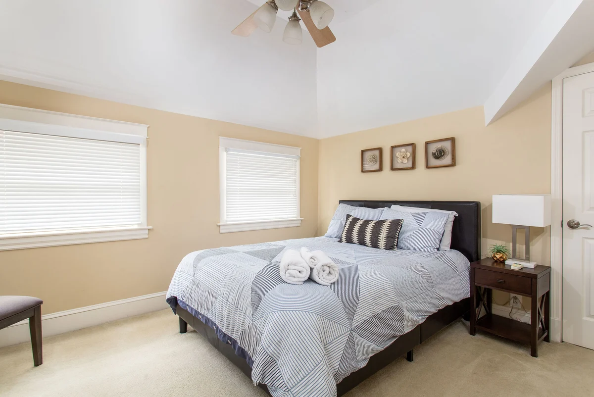 Wisteria 12South #12