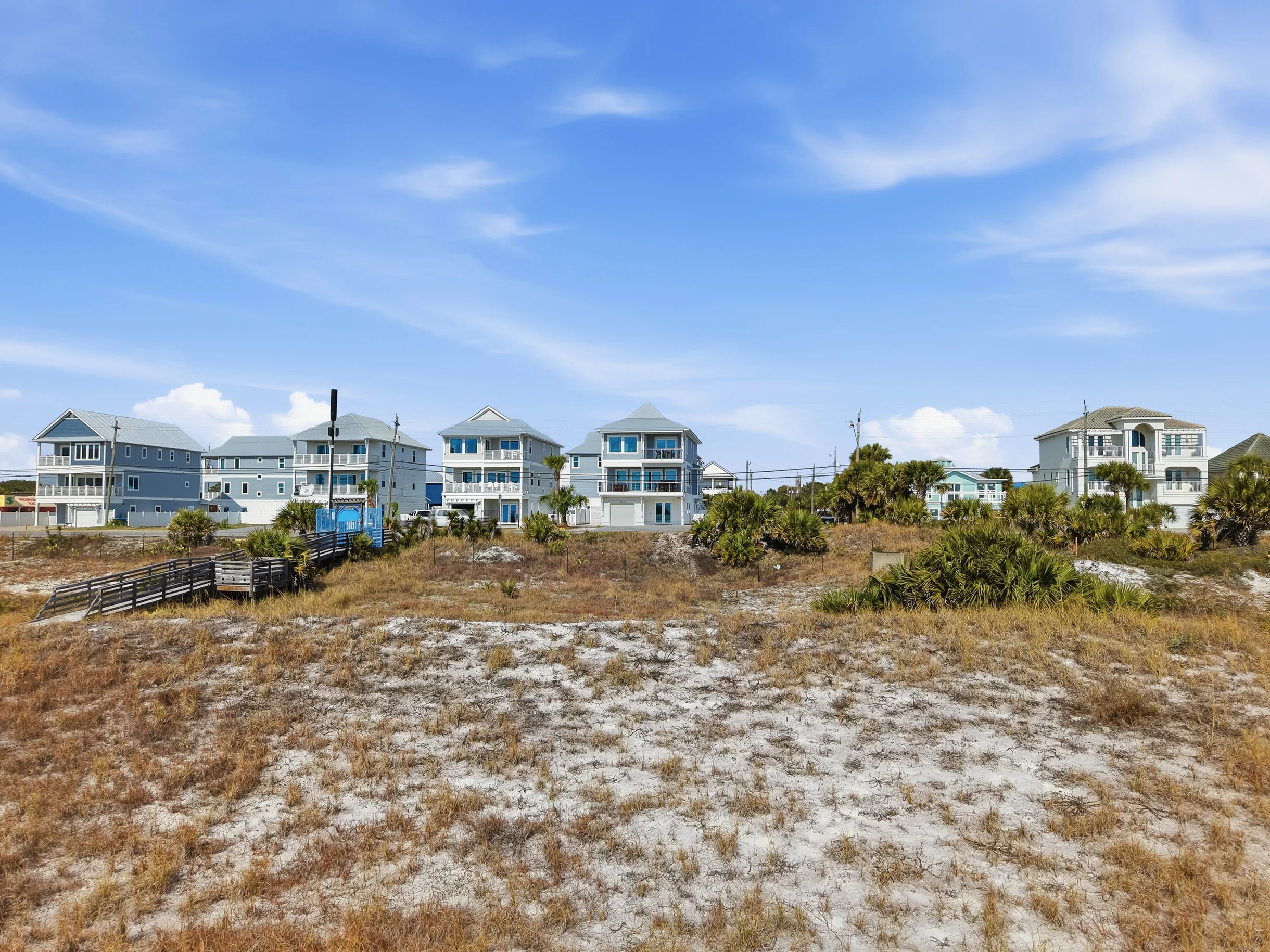 Wander Front Beach Dunes #472