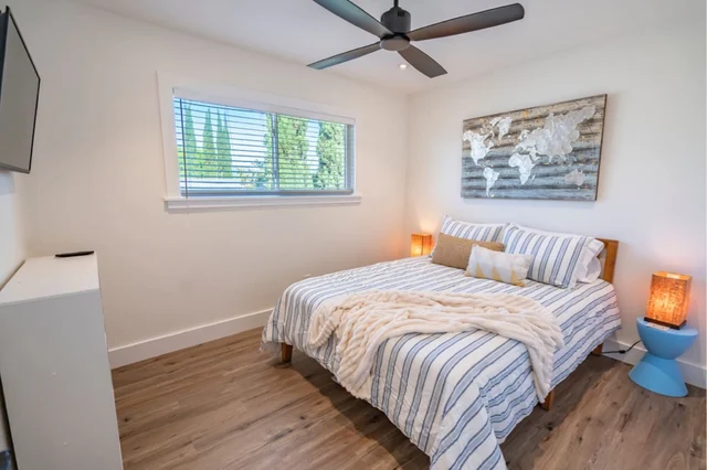 BEDROOM image 1